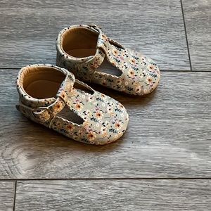 Floral Mary Jane shoes